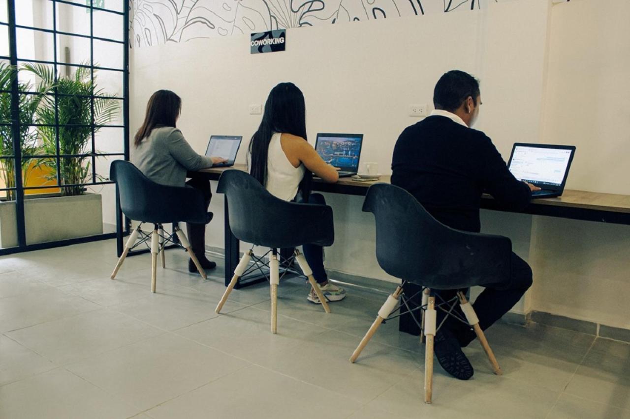 Estainn Hotel Coworking Богота Екстериор снимка